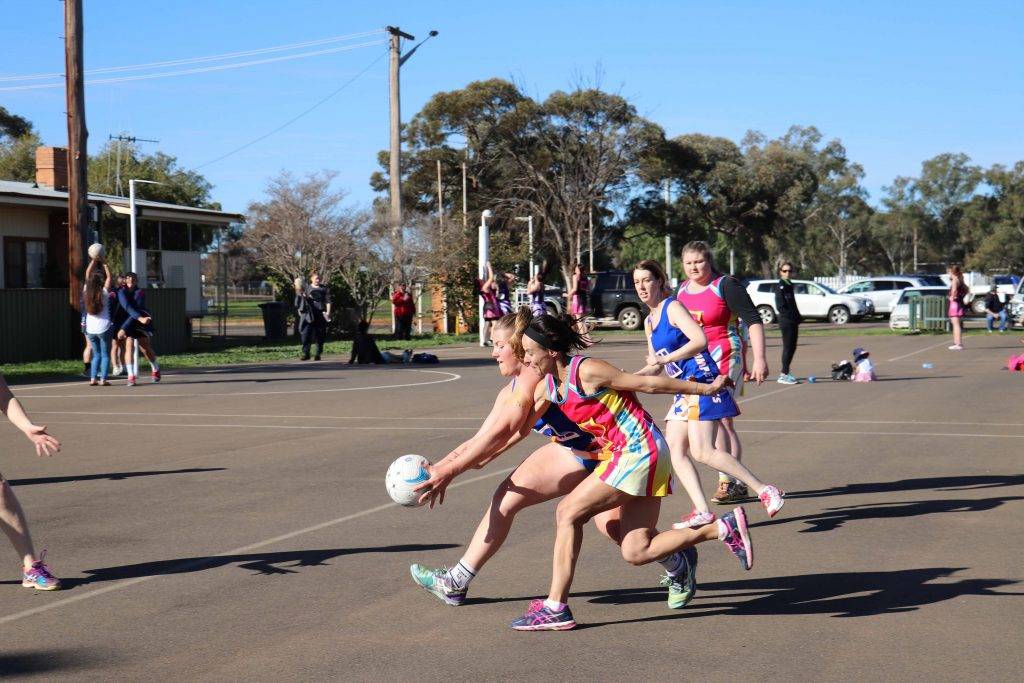 Pumpettes’ Marnie Whitecross and Divas’ Lisa Travis fought over every ball in their Cobar Netball Association A Grade game on Saturday at the Ward Oval courts. 