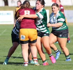 FB Molly Broughton (Sophie Cain behind) Cougars 18s v Woodbridge (461)